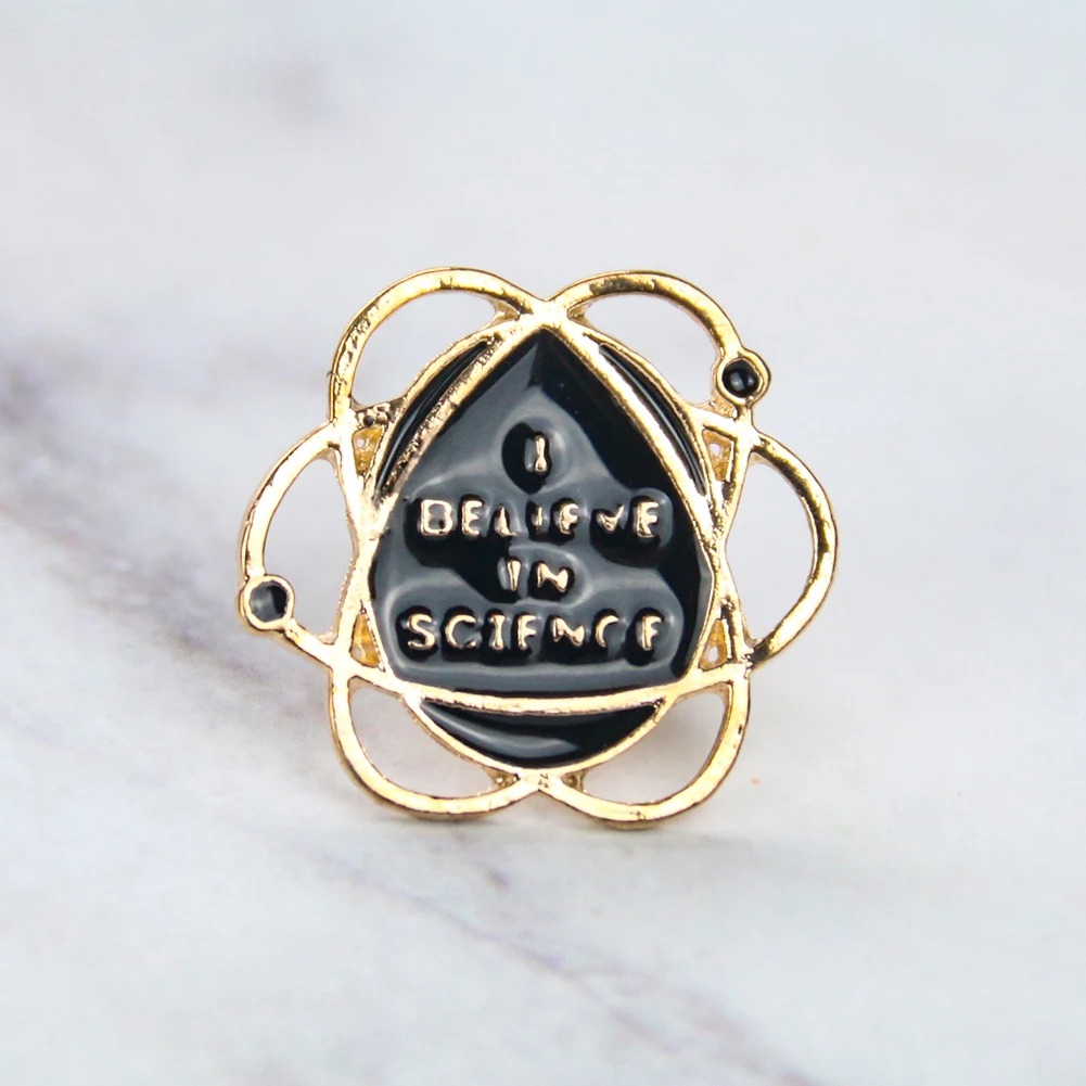 Science Themed Atom Brooch Hun - Science Hunter avaliação e preço